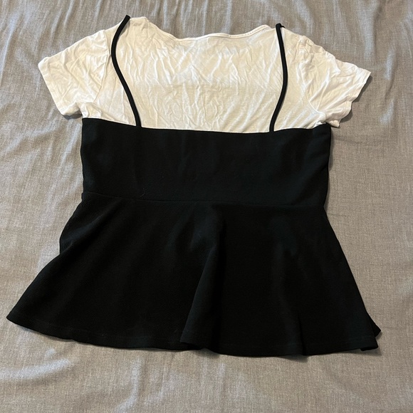 Design Lab medium layered peplum top - Picture 2 of 3